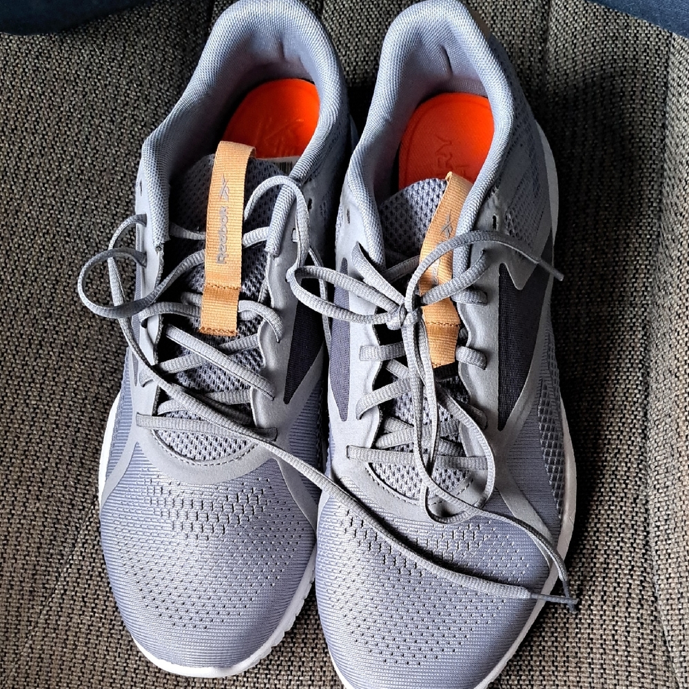 Reebok Sneakers